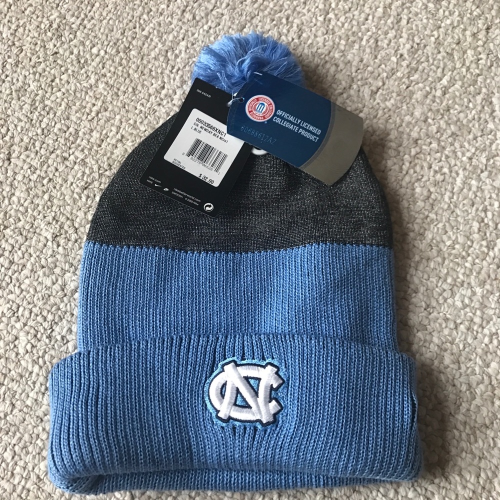 NIKE North Carolina Tarheel hat